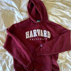 Champion Harvard University Hoodie
Size M
Color: Deep Maroon